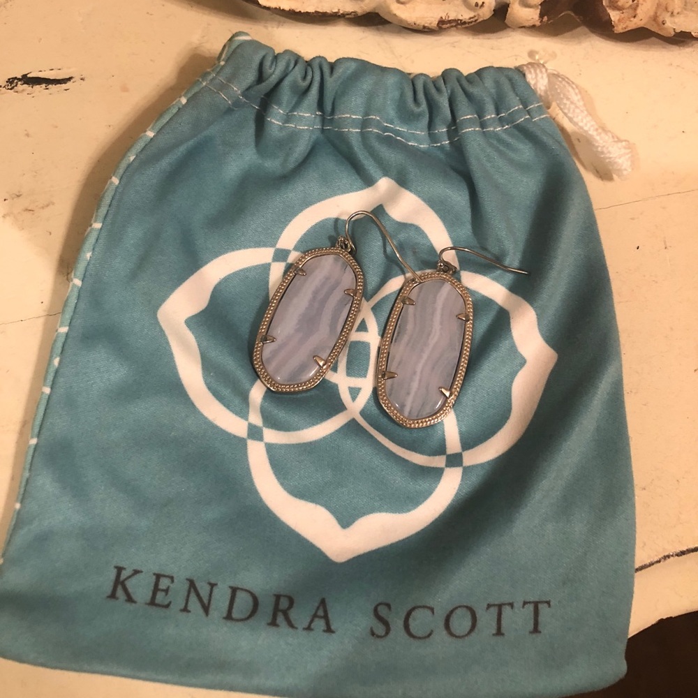 Kendra Scott Elle Silver Earrings in Periwrikle